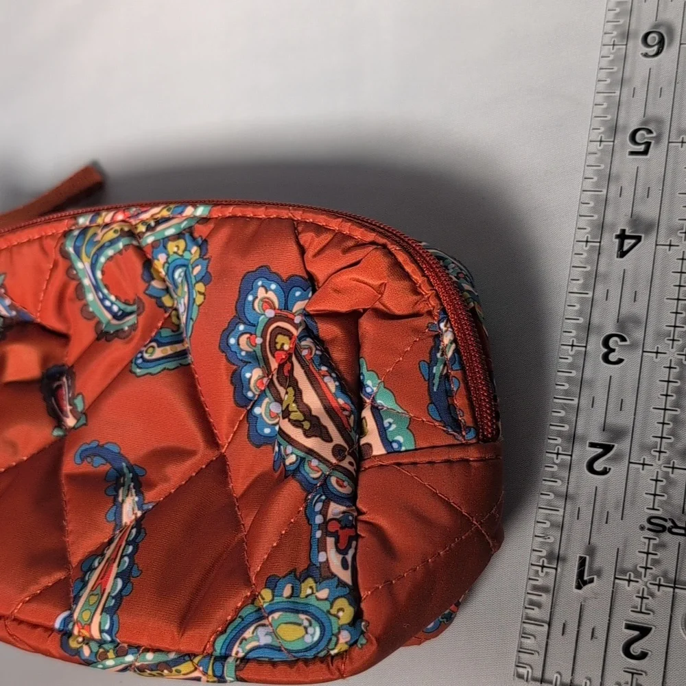 Vera Bradley Outlet Essential Ultralight Small Cosmetic Bag in Manor Paisley